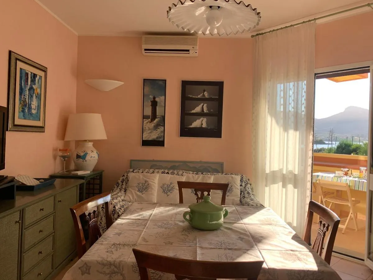 Lilla Apartment Golfo Aranci 0*,  Itálie